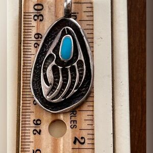 VTG Vintage Native American Southwestern Turquoise Bear paw Pendant